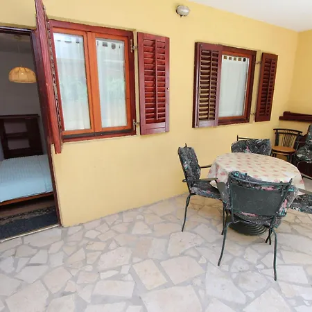 Appartamento Nette In Mit Offenem Kamin By Interhome *